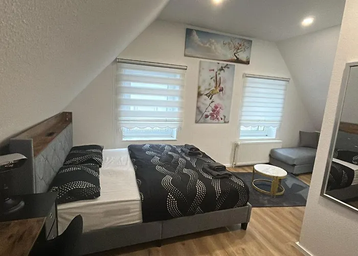 Homestay Smartstay Self Check-in Parking Budget