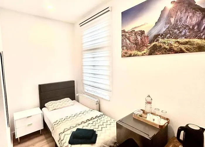 Homestay Smartstay Self Check-in Parking Budget Wuppertal