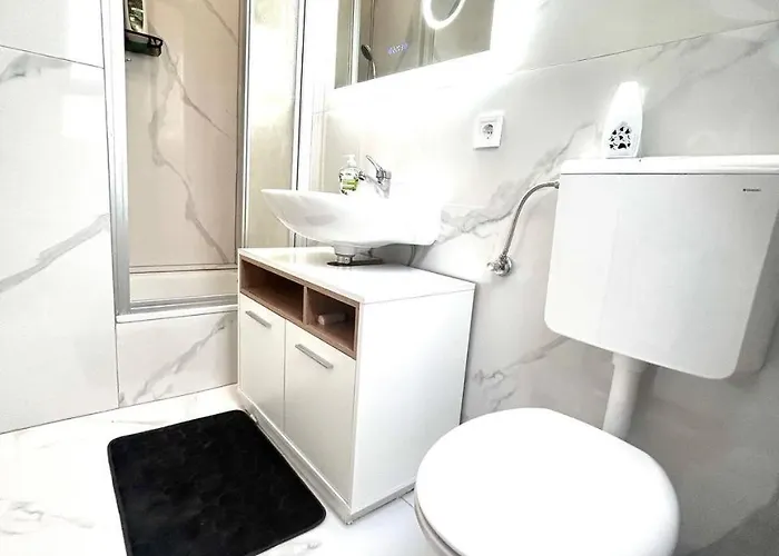 Homestay Smartstay Self Check-in Parking Budget