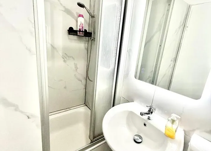 Homestay Smartstay Self Check-in Parking Budget *